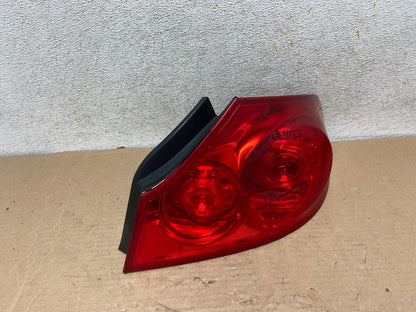 2007 to 2013 Infiniti G35 G37 Sedan Right Passenger Rh Tail Light AH9514 LK2