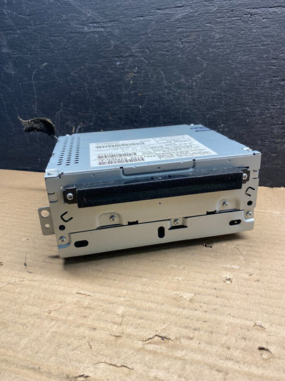 2008 to 2011 Volvo V70 CD Player Radio Head Unit ad9487 DG0