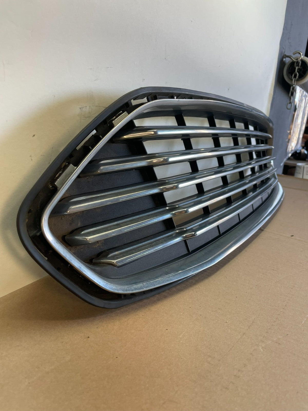 2013 to 2016 Ford Fusion Front Upper Grille Chrome Grill Bumper AG2572 MS2