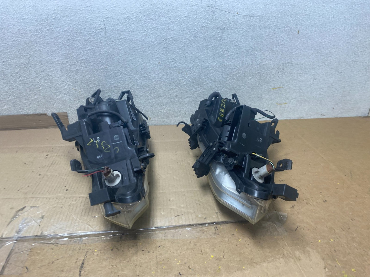 Halogen 2011 2012 2013 2014 Nissan Murano Headlights Left+Right U2882 DW11