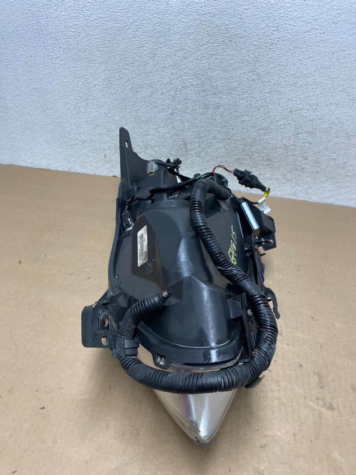 Sedan 2010 2011 2012 Nissan Altima Headlight Right Passenger Rh AG4615 DW9