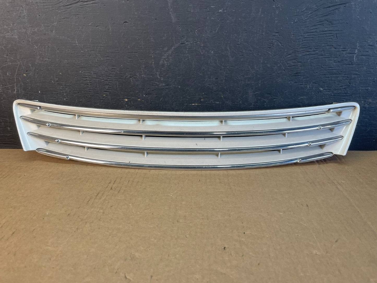 2002 to 2003 Lexus ES300 Front Upper Grill Grille AD0233 DG0