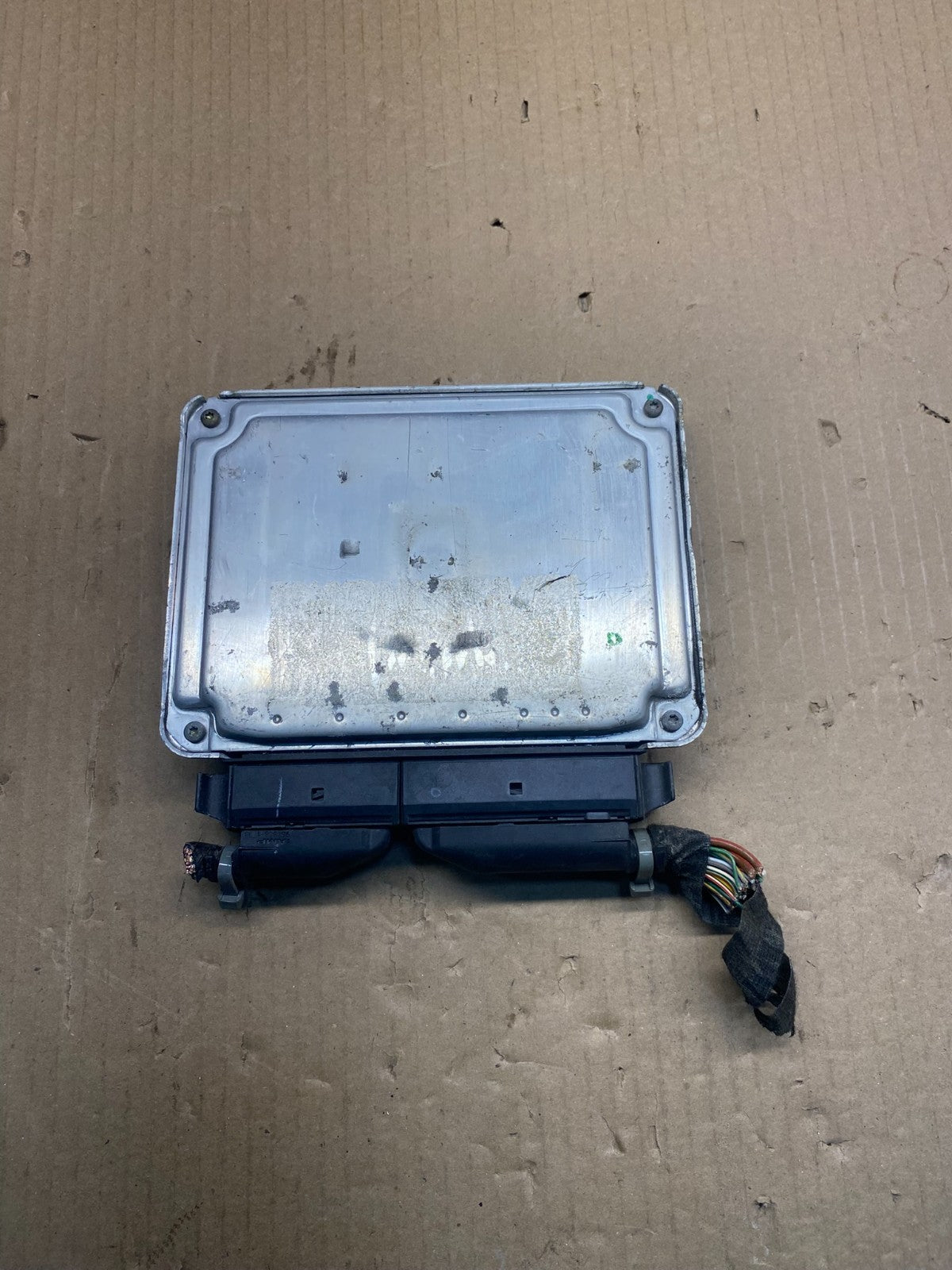 2002 2003 Volkswagen Jetta ECM Engine Control Unit ECU AH7466 DG1