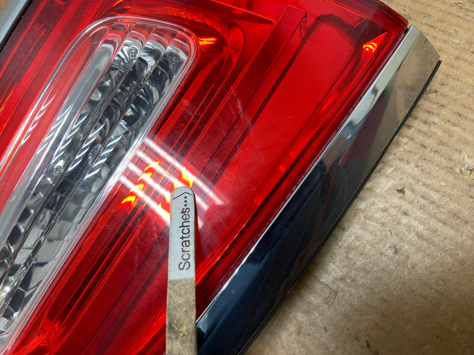 2013 to 2017 Buick Enclave Left Driver LH Inner Outer Tail Light AE1354 LK3