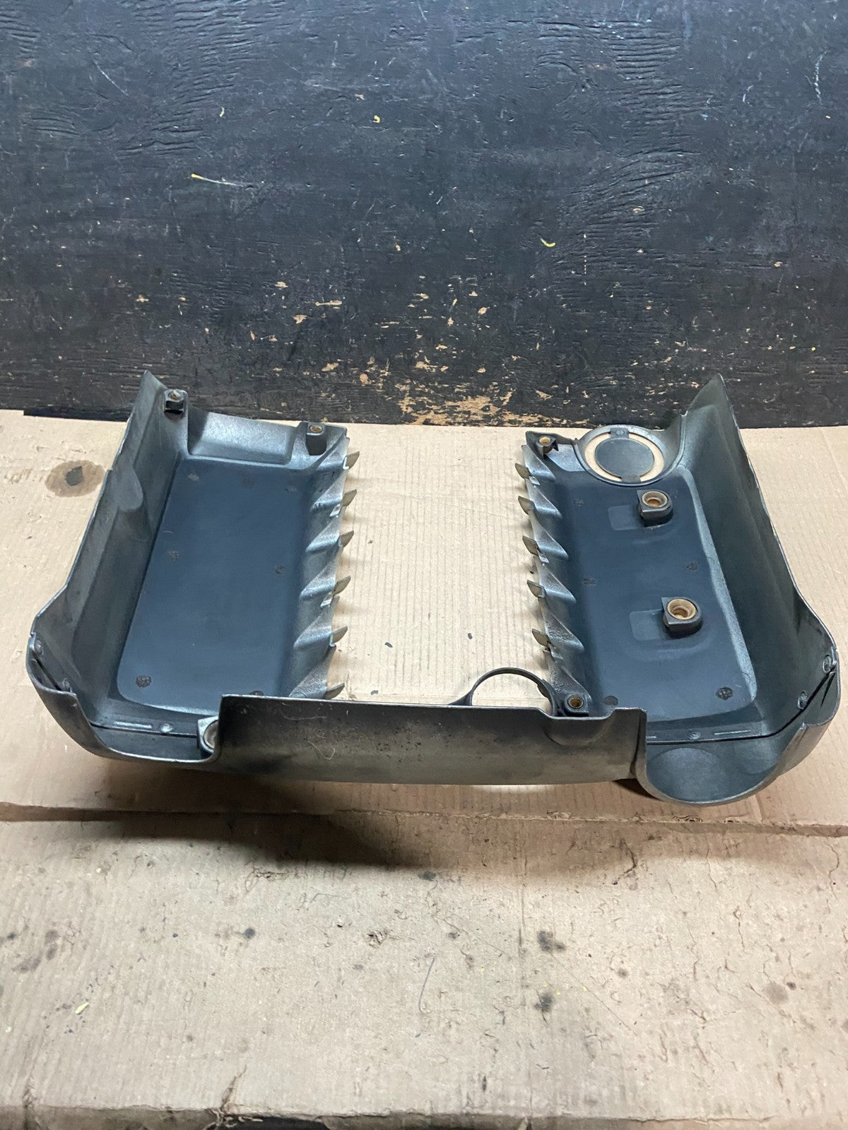 2004 to 2006 Porsche Cayenne 3.2L V6 Engine Motor Cover x7675 DG5