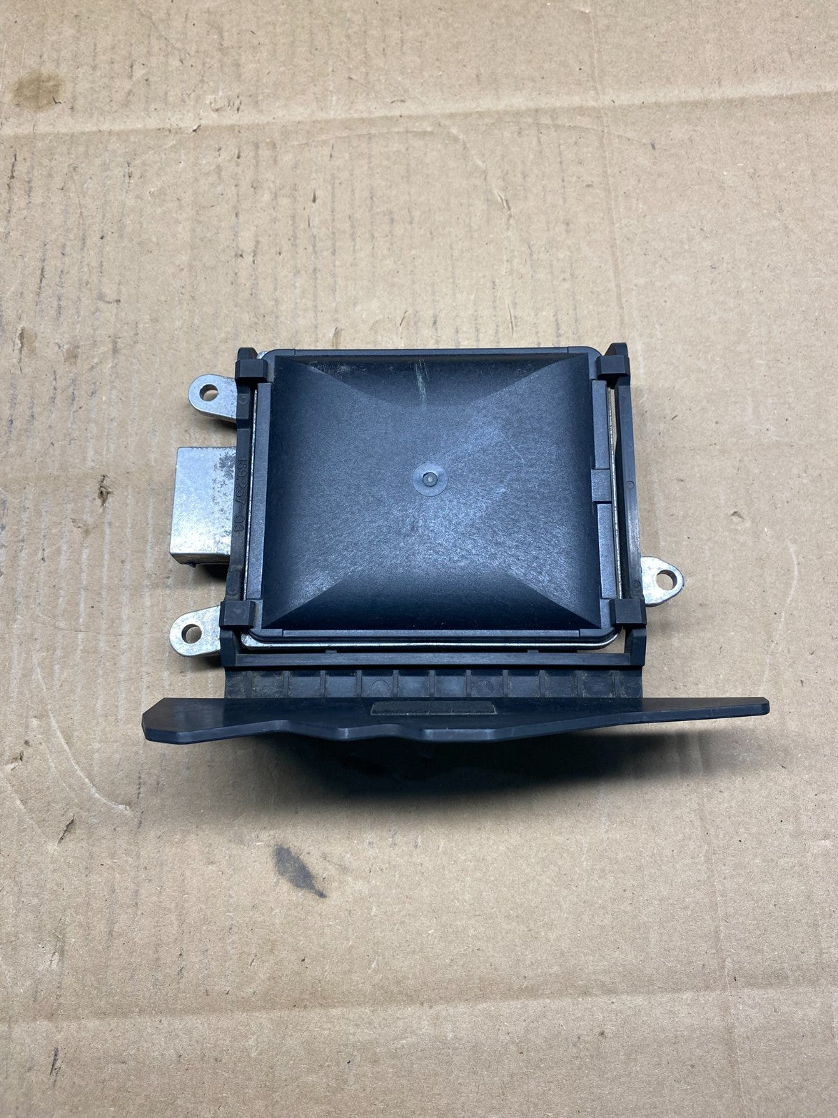 2014-2015 Kia Sorento Right Rear Blind Spot Alert Sensor Radar AD5064 DG1