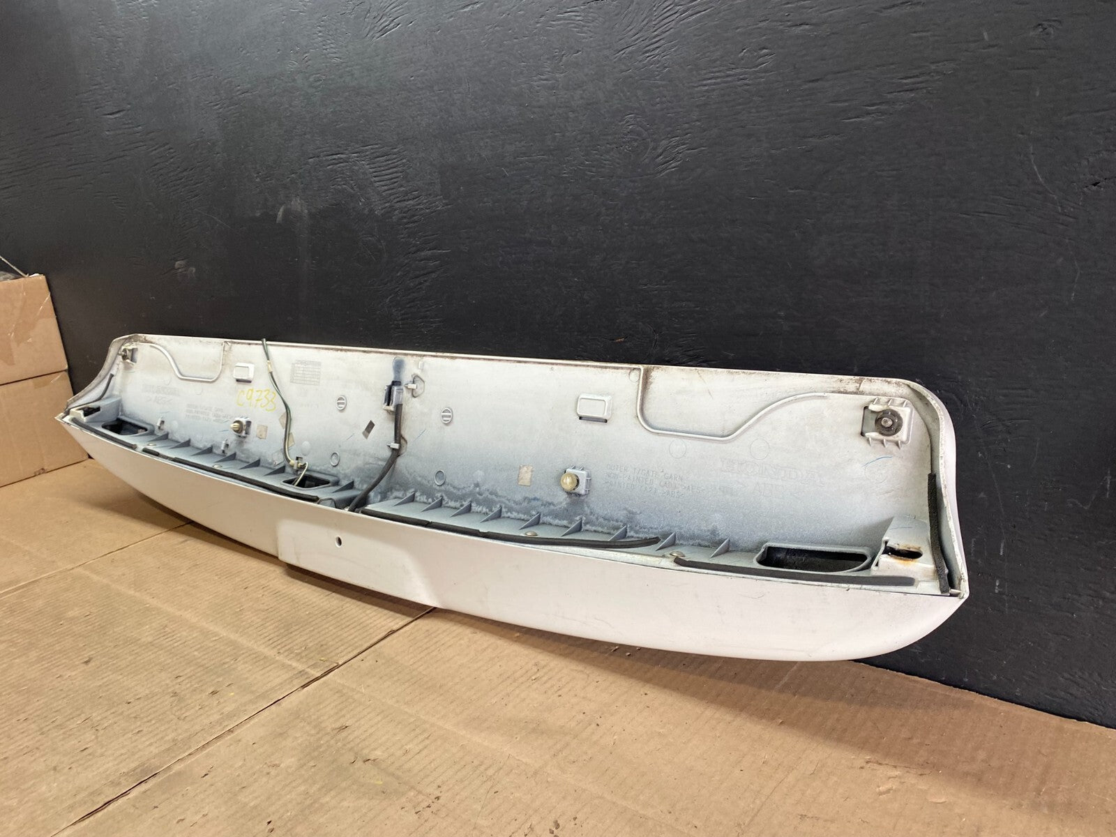 2005 2006 2007 Honda Odyssey Rear Trunk Spoiler Gate Oem C9733 DG9