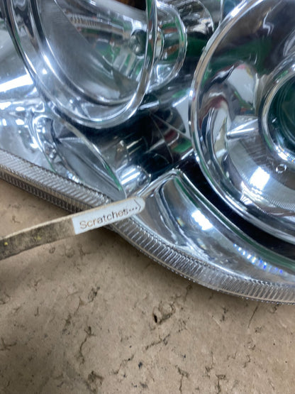 2005 to 2010 Chrysler 300C Left+Right Side Halogen Headlights AG4447 DW3