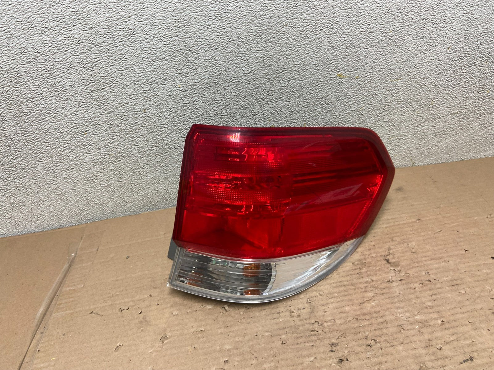 2008 2009 2010 Honda Odyssey Right Passenger Side Tail Light AA9455 LK0