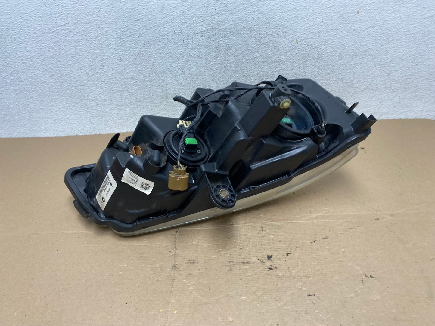 2008 to 2016 Chrysler Town and Country Left Driver Lh Side Headlight AF4482 LK4