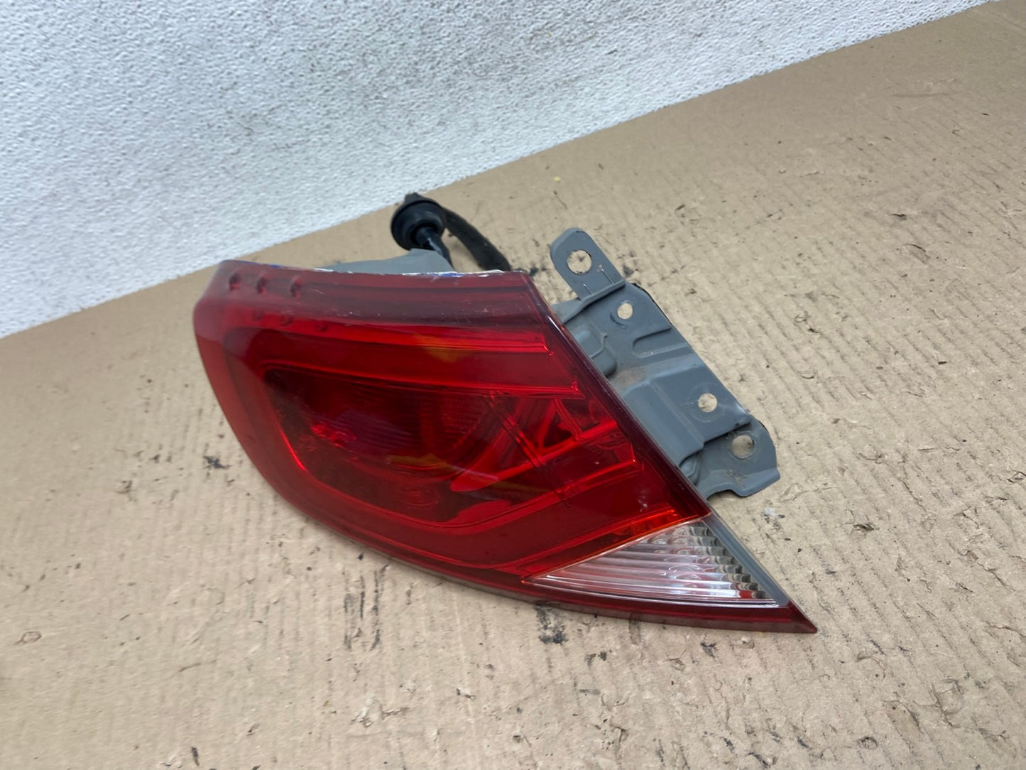 2015 2016 2017 Chrysler 200 Sedan Left Driver LH Side Tail Light DEPO AF6984 LK1