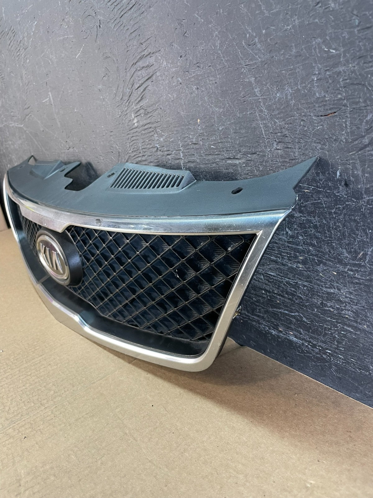 2010 to 2012 Kia Forte Koup Front Upper Grill Grille AF5231 DW1