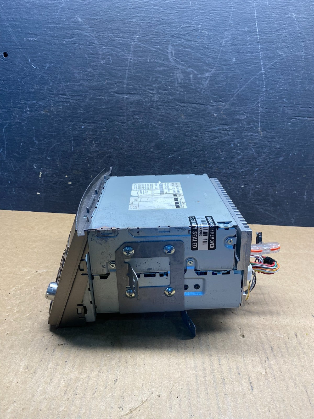 2010 to 2012 Subaru Legacy AM FM CD MP3 Radio Player AG7400 DG1