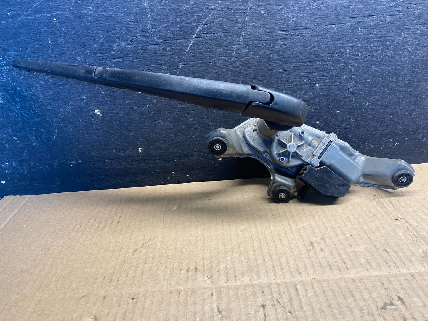 2012 to 2017 Toyota Prius V Rear Wiper Windshield Motor AA7480 DG0