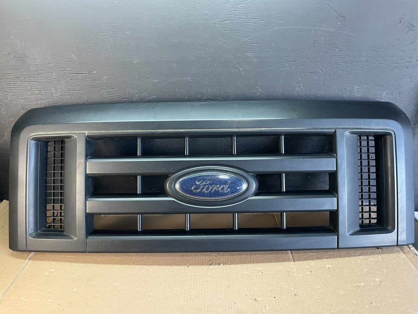 2008 to 2014 Ford Econoline E150 E250 Front Upper Chrome Grill Grille ae3599 DG0
