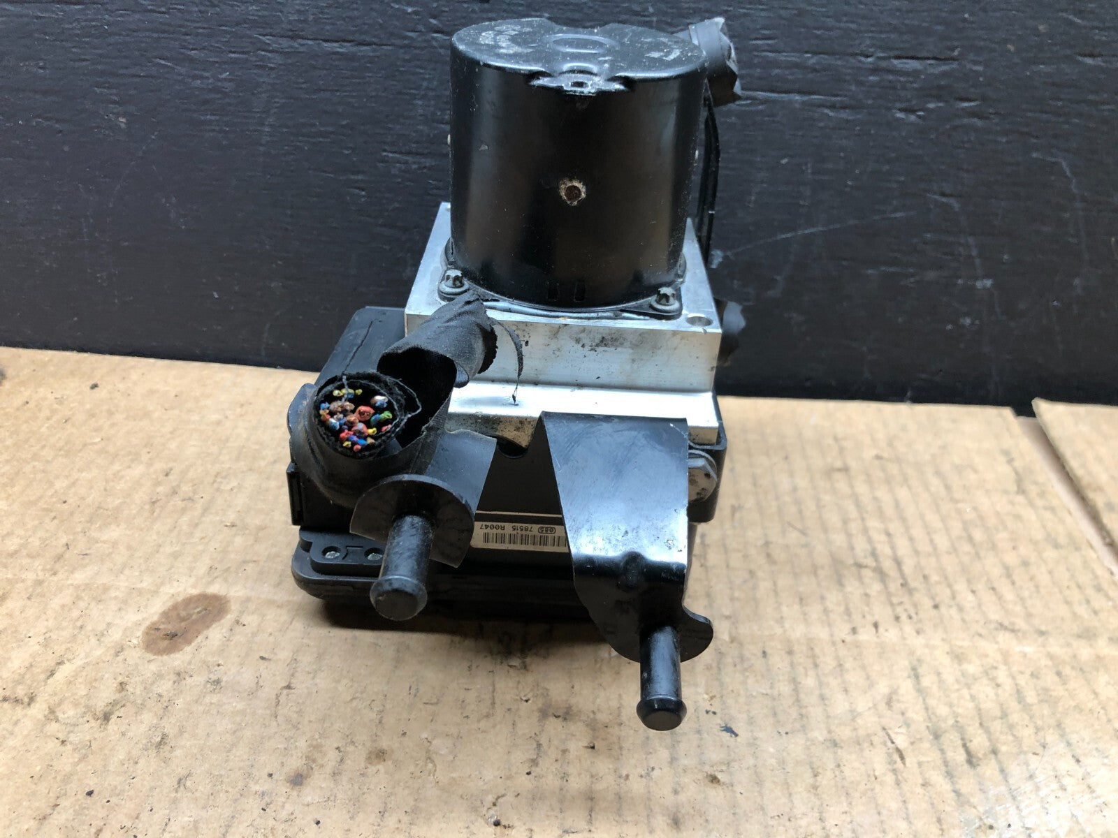 2008 to 2010 BMW 5 Series ABS Pump Control OEM Module 6784157 D22402