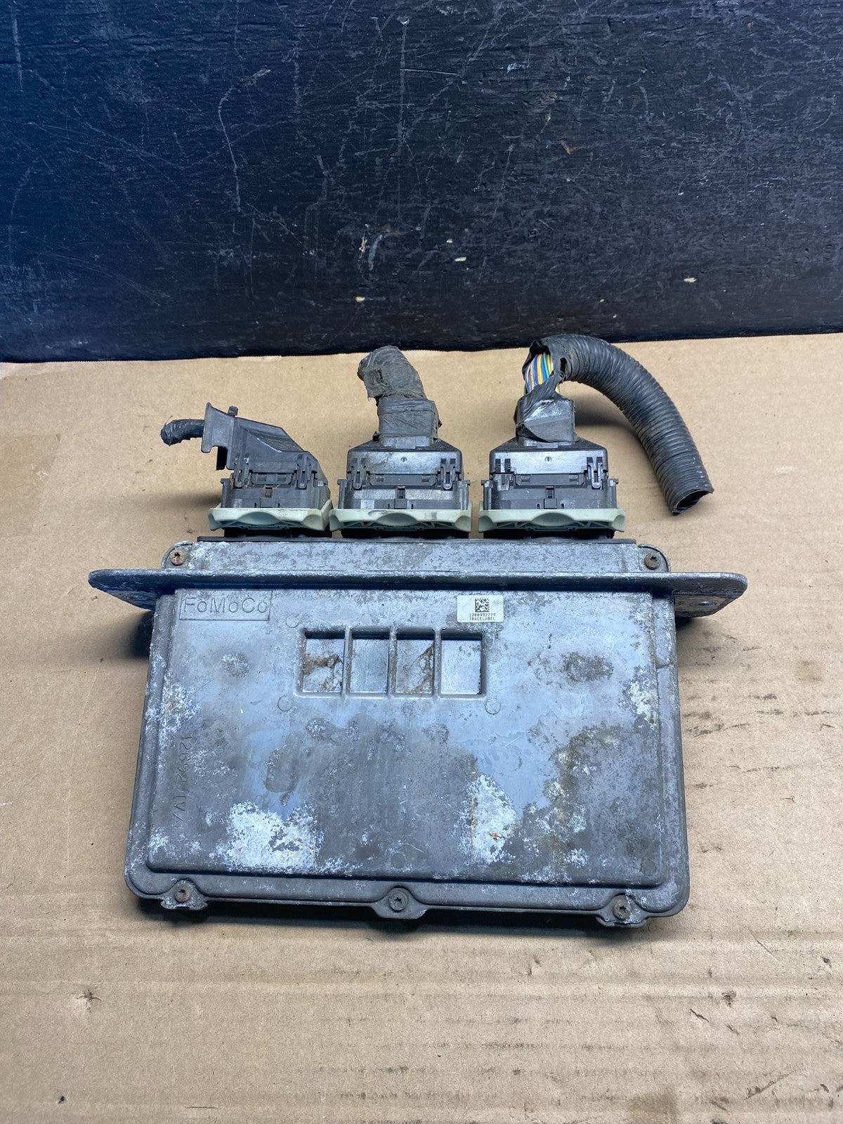 2011 to 2012 Ford E150 E250 4.6L Engine Control Module ECU ECM PCM AE2123 DW1