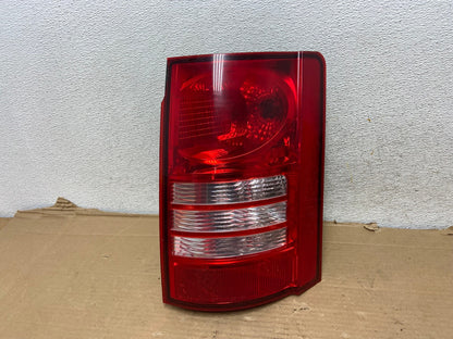 2008 - 2010 Chrysler Town And Country Right Passenger Tail Light AG9210 LK0