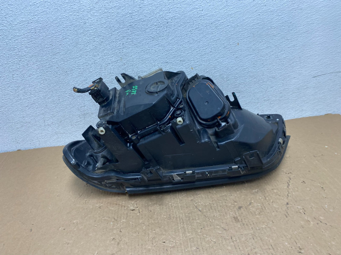 Xenon Hid AFS 2004 2005 2006 Bmw E53 X5 Right Passenger Headlight AD8132 DW5