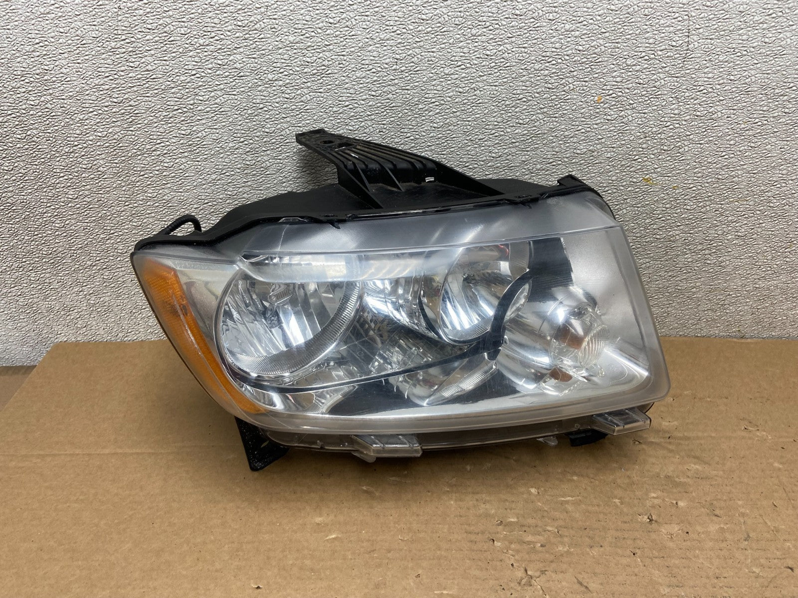 2011-2013 Jeep Grand Cherokee Right Passenger Halogen Headlight AB4480 DW0