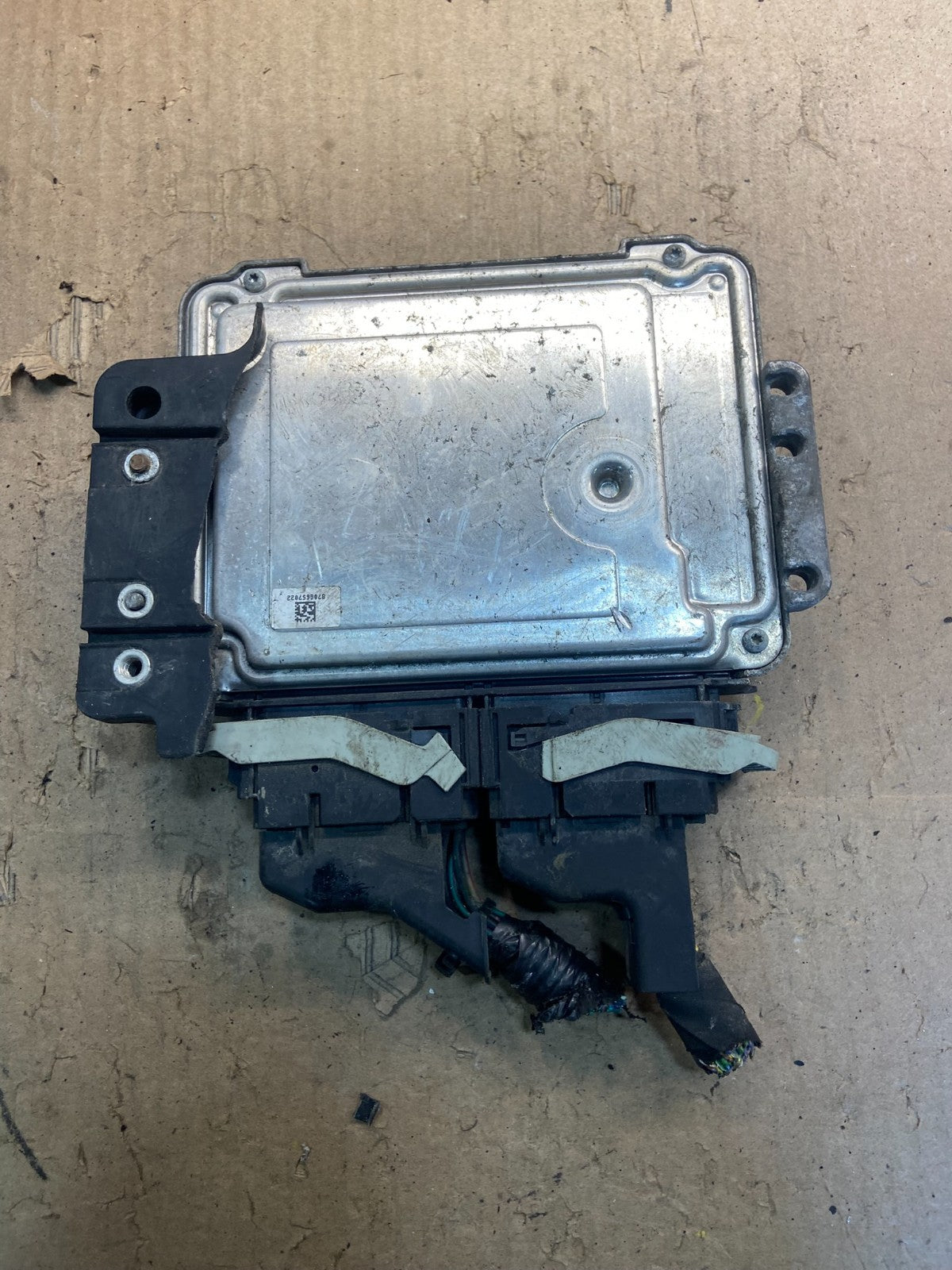 2014 2015 2016 Ford Fiesta Engine Control Module Unit Ecu Ecm Z8974 DG1