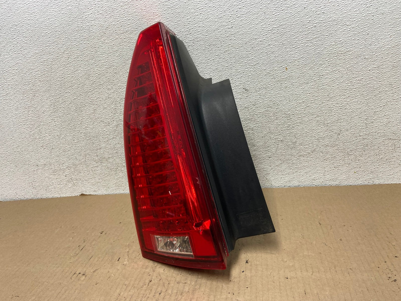 2008 to 2013 Cadillac CTS Left Driver Lh Side Led Side Tail light AG7983 LK2