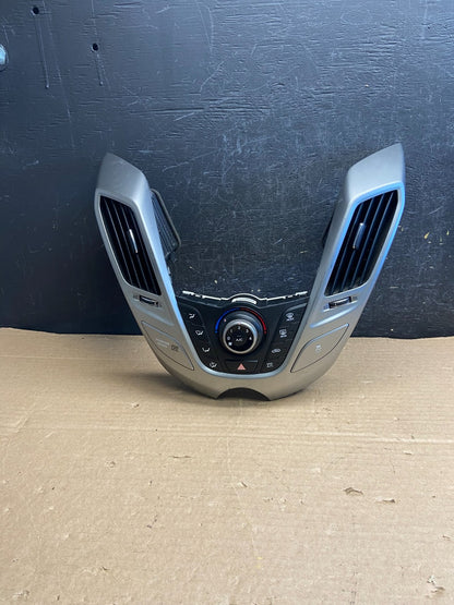 2012 - 2015 Kia Rio Veloster Climate Control Panel Trim Air Vents af2513 DG0