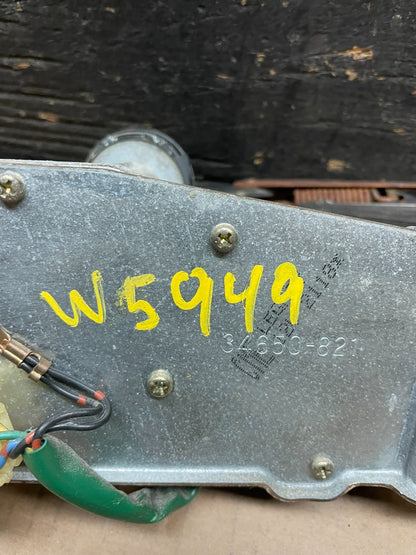 2000 to 2004 Subaru Legacy Wagon Rear  Windshield Wiper Motor W5949 PS5