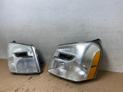 2005 to 2009 Chevrolet Equinox Left+Right Set Halogen Headlights W3531 DW1