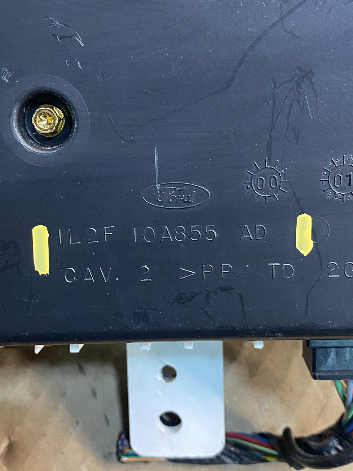 2001 to 2003 Ford Explorer Speedometer Cluster Gauge AI4853 DW5