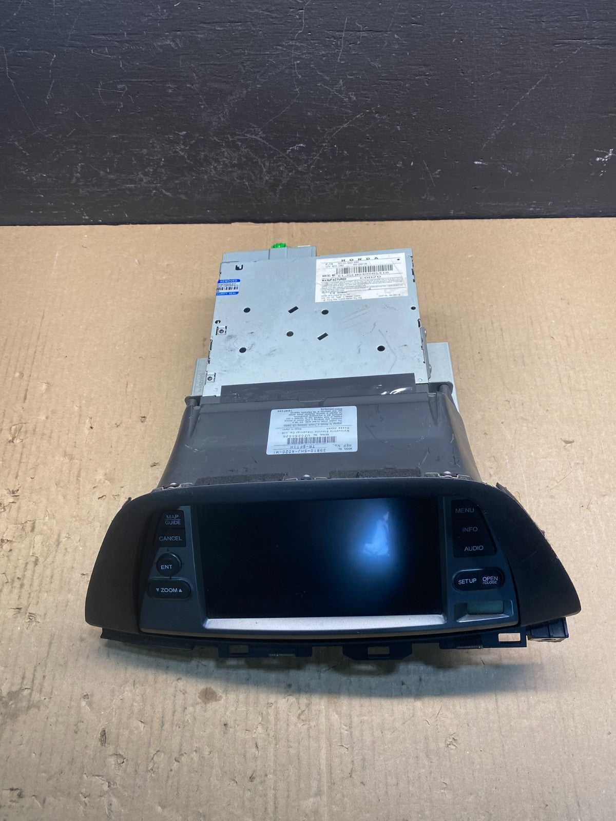2005 to 2010 Honda Odyssey Navigation GPS Screen Display Radio AC2408 DG3