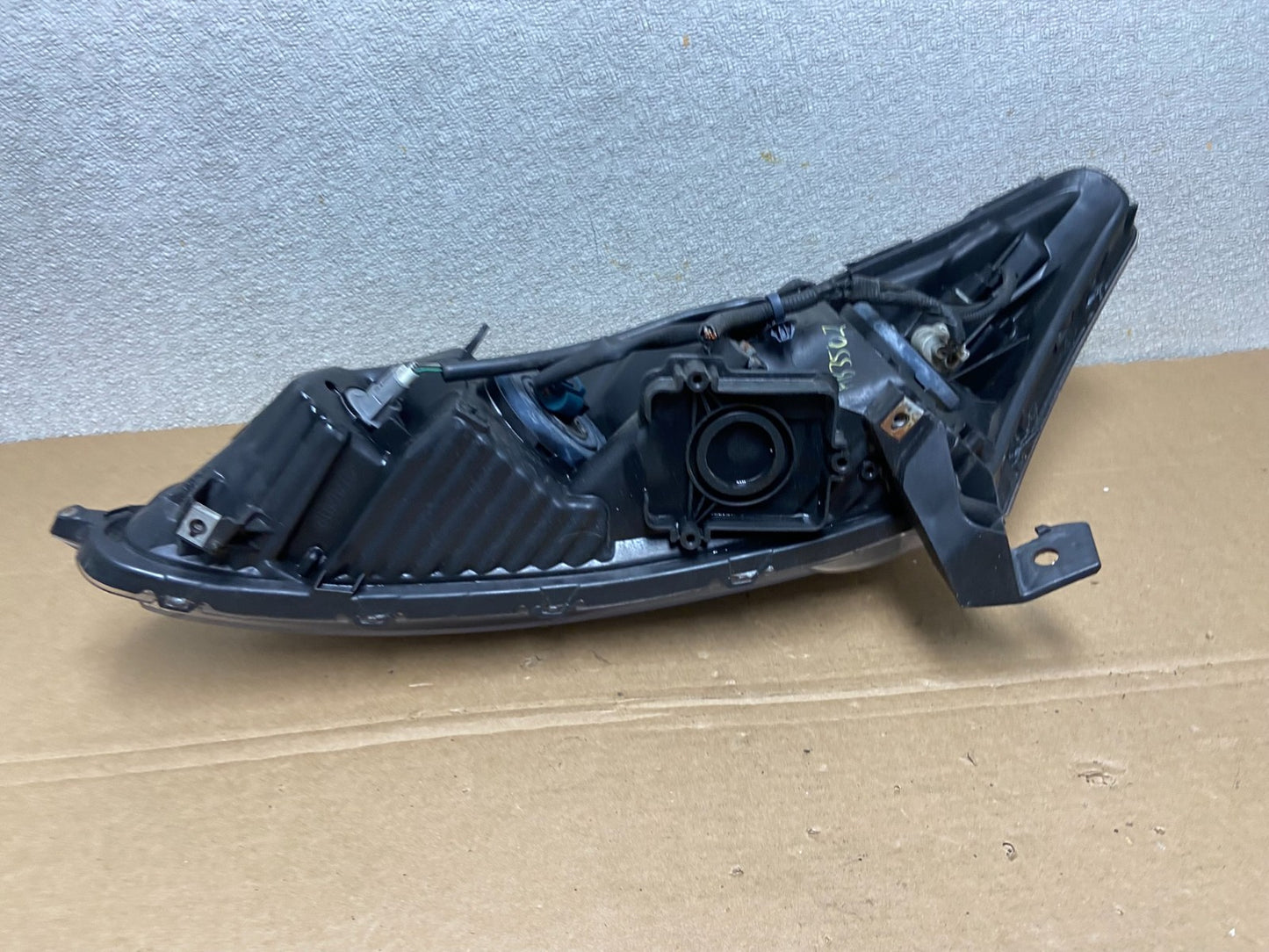 2008 to 2012 Honda Accord Sedan Right Passenger RH Headlight TYC AB3502 DW7