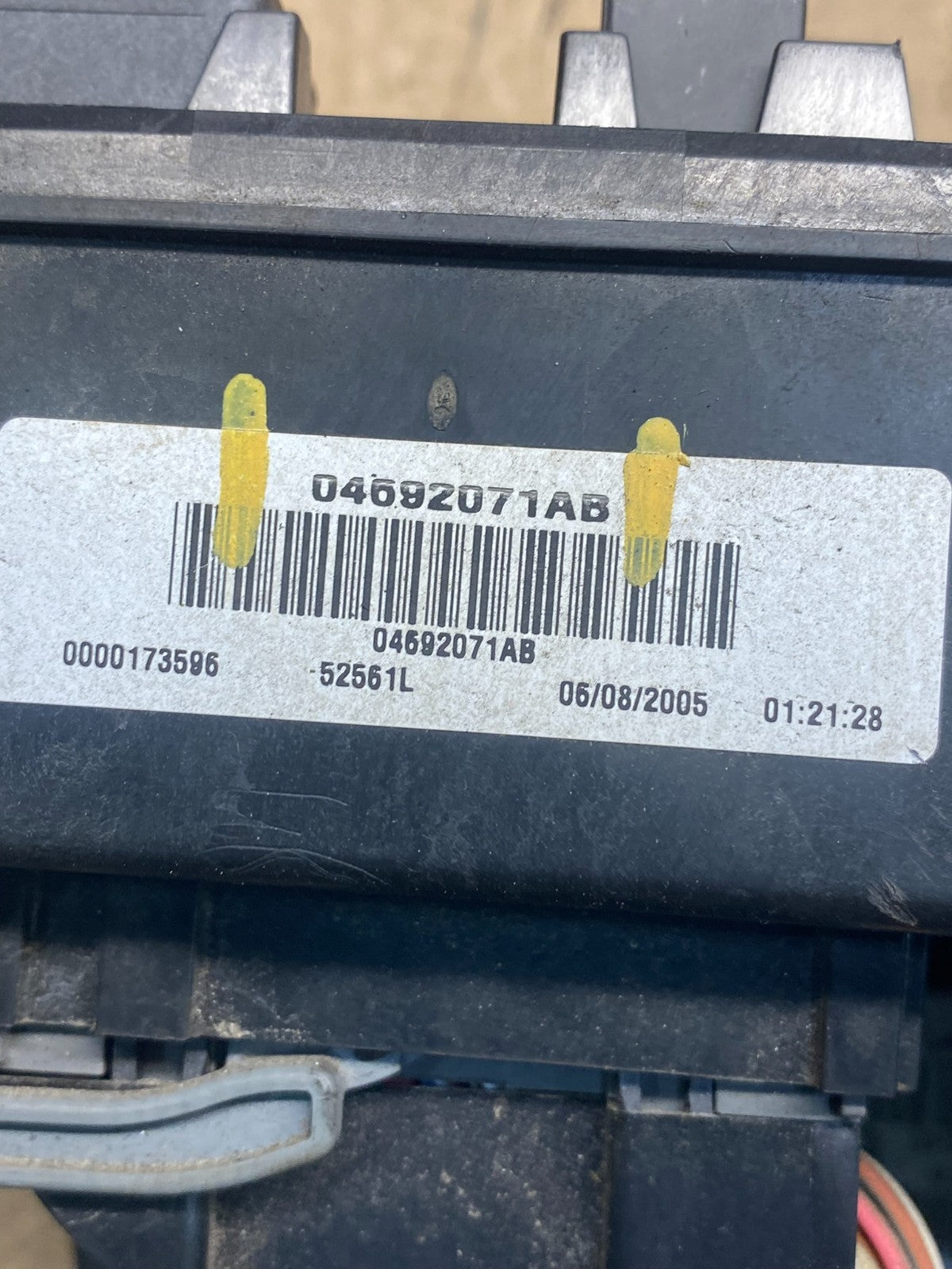 2005 Jeep Grand Cherokee BMC Body Module Power Fuse Box Relay AE7775 DW6