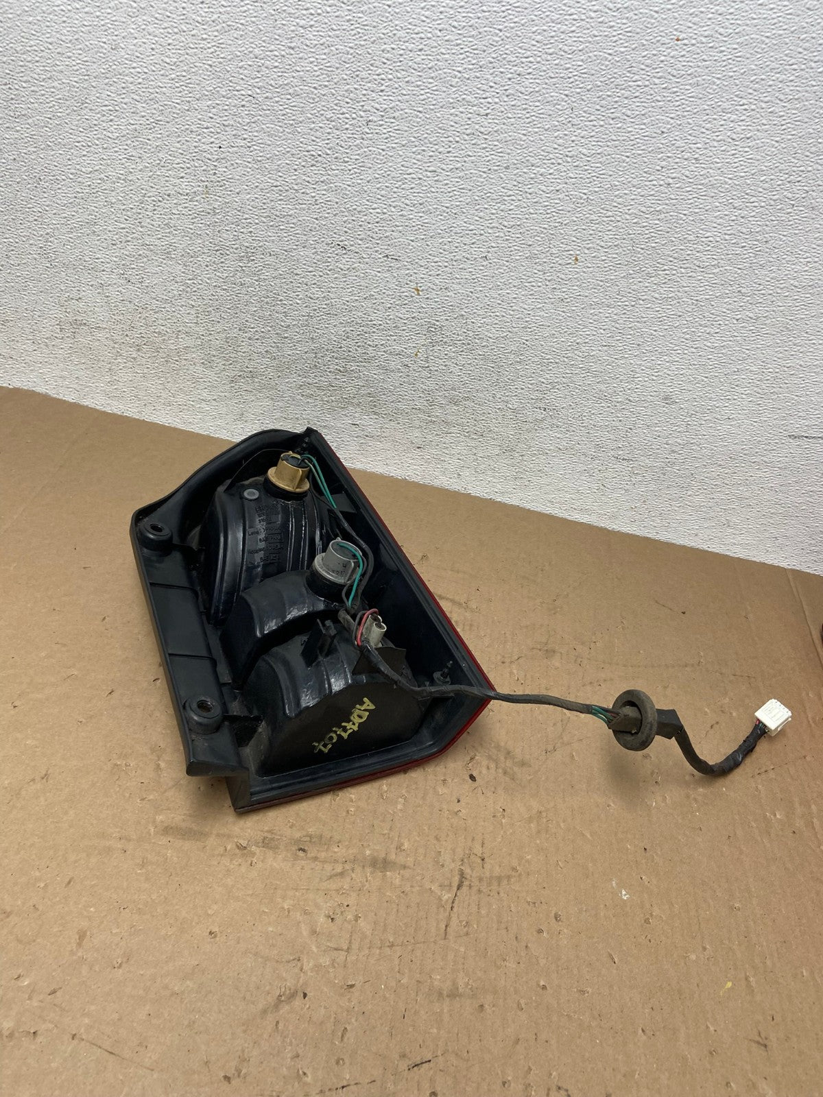 2005 to 2012 Nissan Pathfinder Tail light Left Driver Lh Side AD7707 LK5