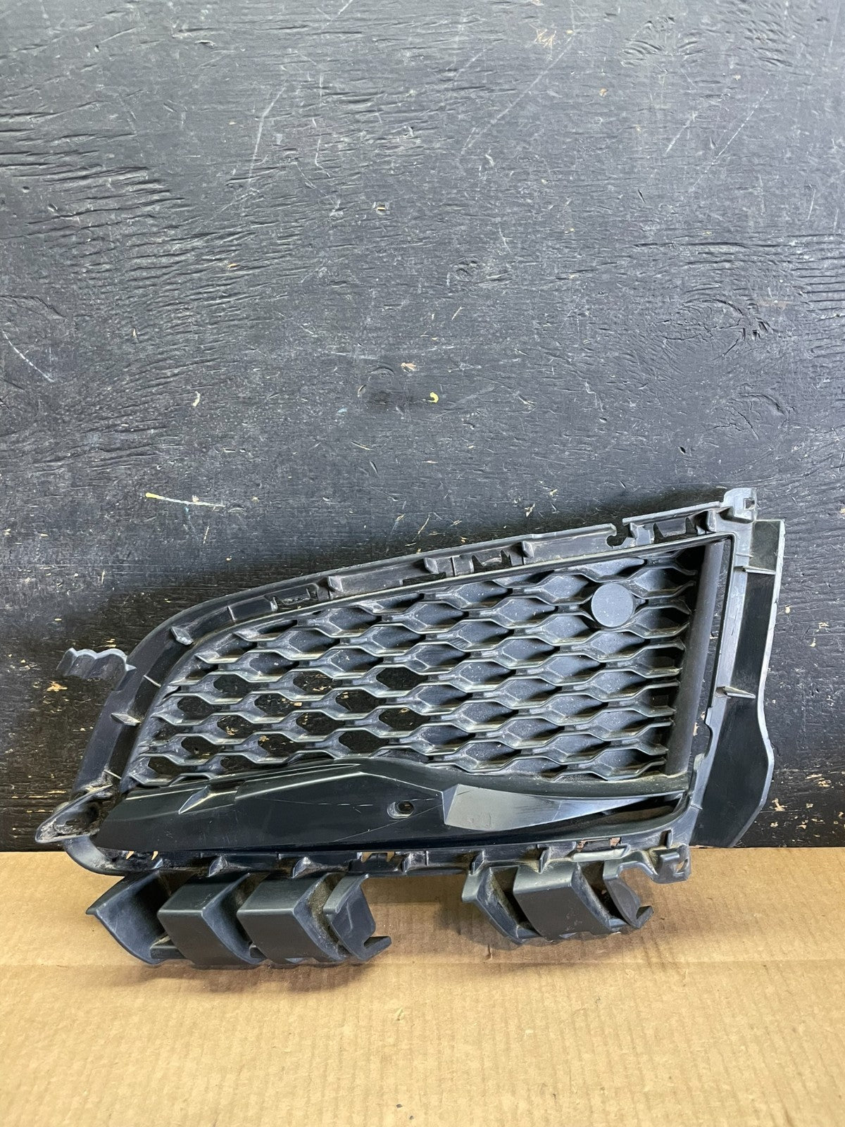 2016-2020 Jaguar Xf X260 Front Bumper Left Driver Lower Grille Grill AA9297 DG0