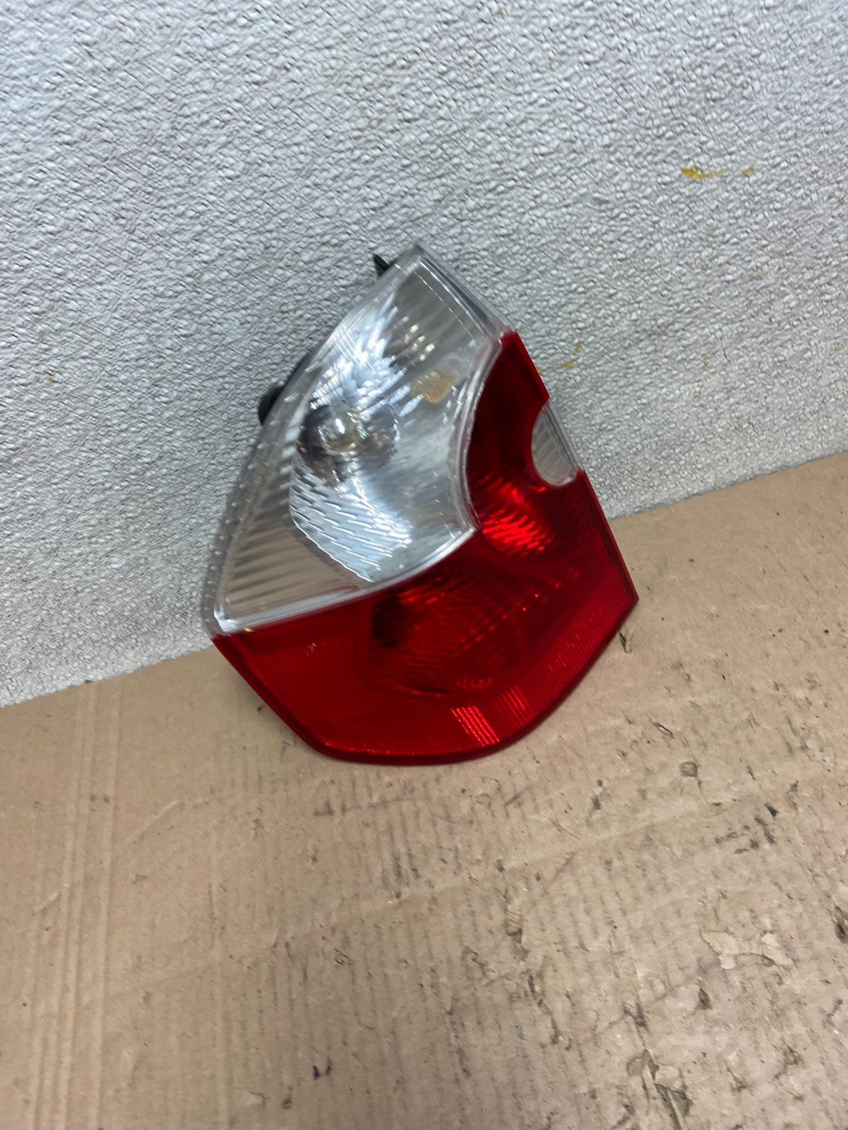 2004 2005 2006 Bmw X3 Left Driver Lh Side Tail Light OEM Y0160 DW2