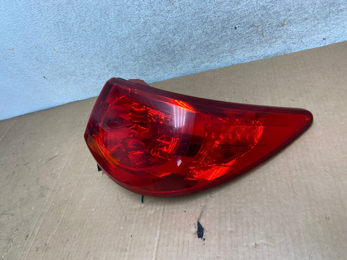 2009 2010 2011 2012 Chevrolet Traverse Right Passenger Tail Light AI8418 LK1
