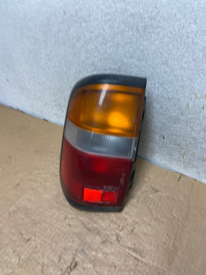 1996 - 1998 Nissan Pathfinder Left Driver LH Side Tail light AI8263 LK1
