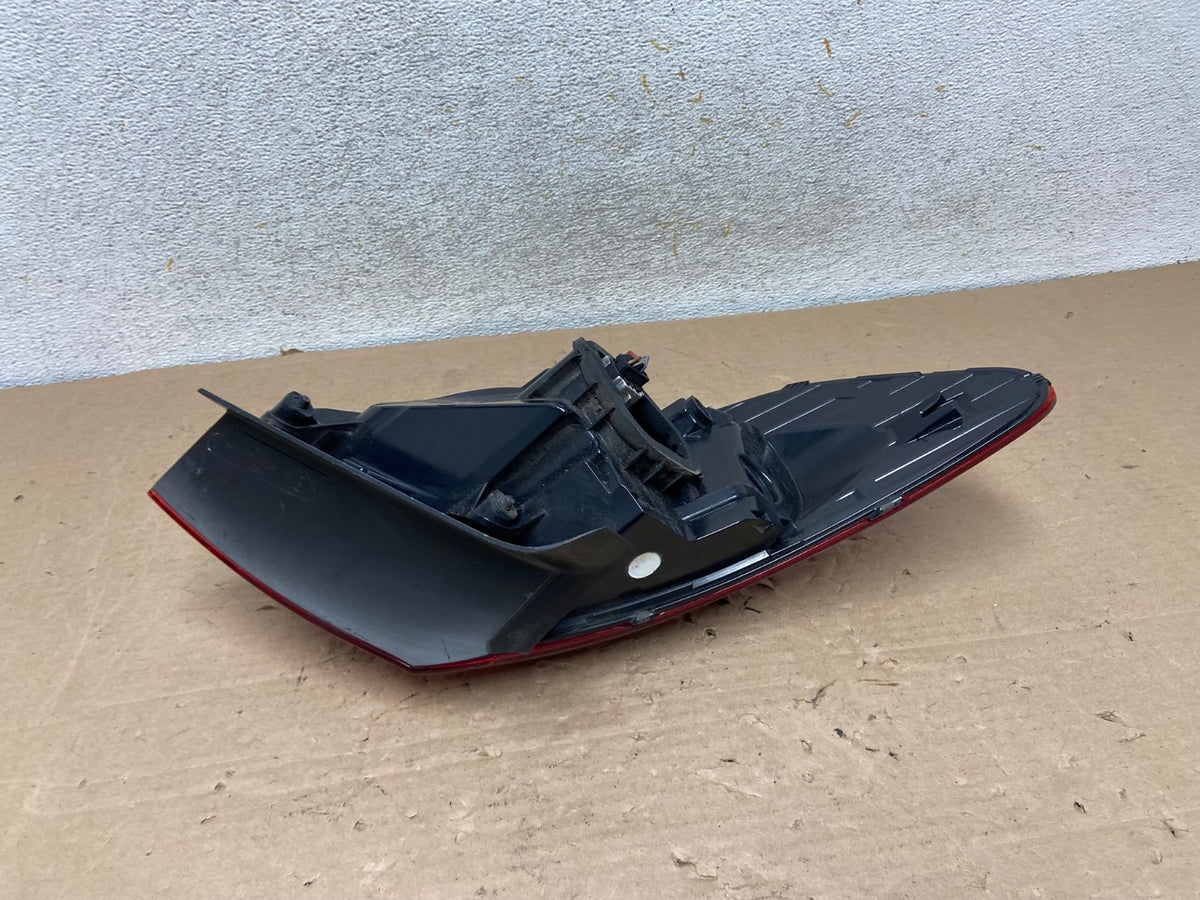 2013 to 2017 Volkswagen CC Right Passenger RH Side LED Tail Light AI0982 LK4