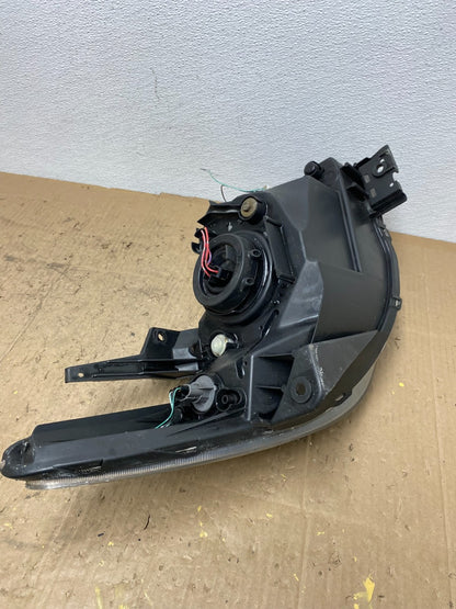 2004 to 2005 Mazda Mpv Black Bezel Right Passenger RH Headlight Oem AC0201 DW6