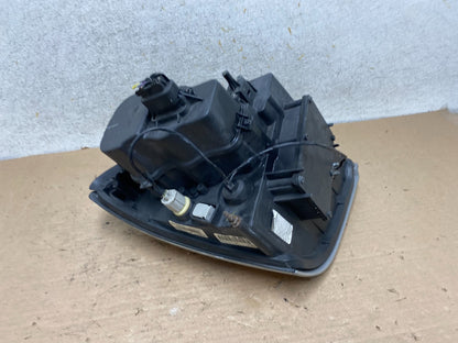2004 to 2009 Cadillac SRX Left Driver Side Halogen Headlight AI0996 DW8