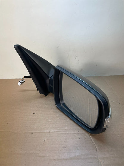 2011 to 2015 Kia Sorento Right Passenger Door Mirror Turn Signal ai0462 DG2