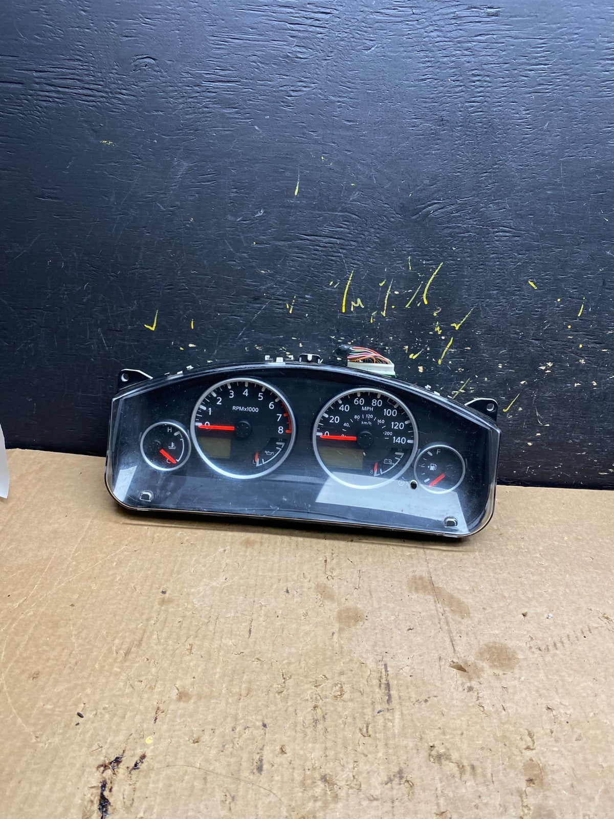 2006-2007 Nissan Pathfinder Xterra Cluster Speedometer Instrument OEM Z4548 DG0