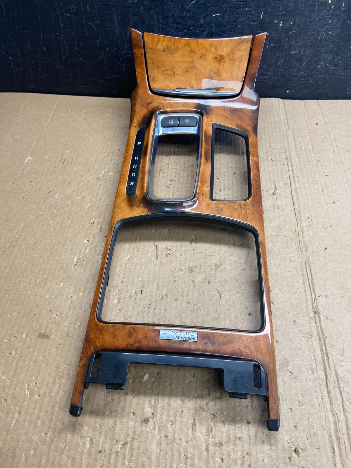 2013 to 2016 Lincoln MKS Front Center Console Shifter Bezel Trim ae3963 DG0