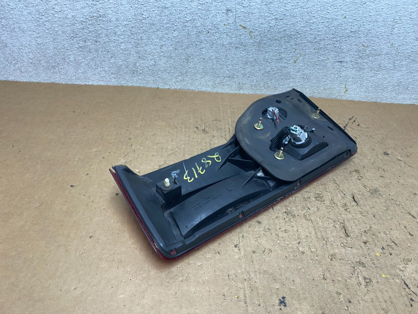 2001 to 2002 Honda Accord Left Driver LH Side Inner Tail Light OEM Q8713 DW7