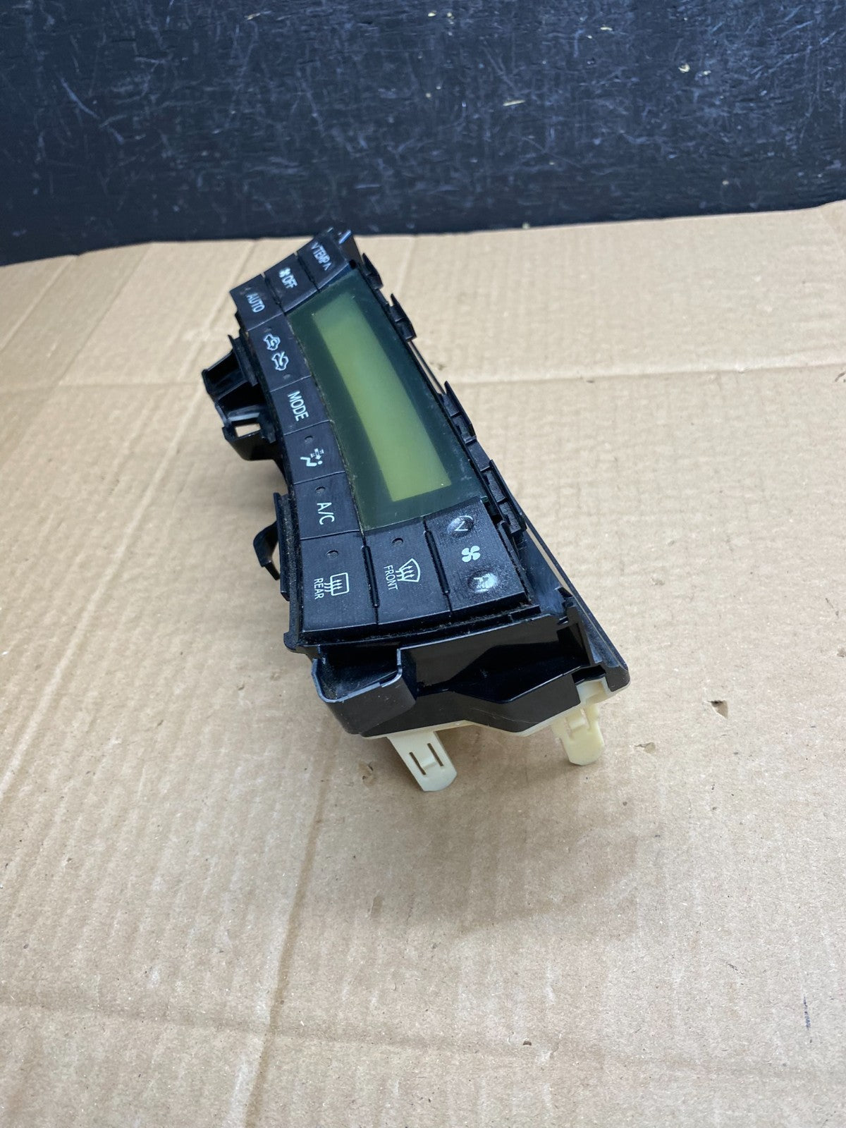 2010 to 2015 Toyota Prius A/C Heater Climate Control Unit Switch AC9330 DG2