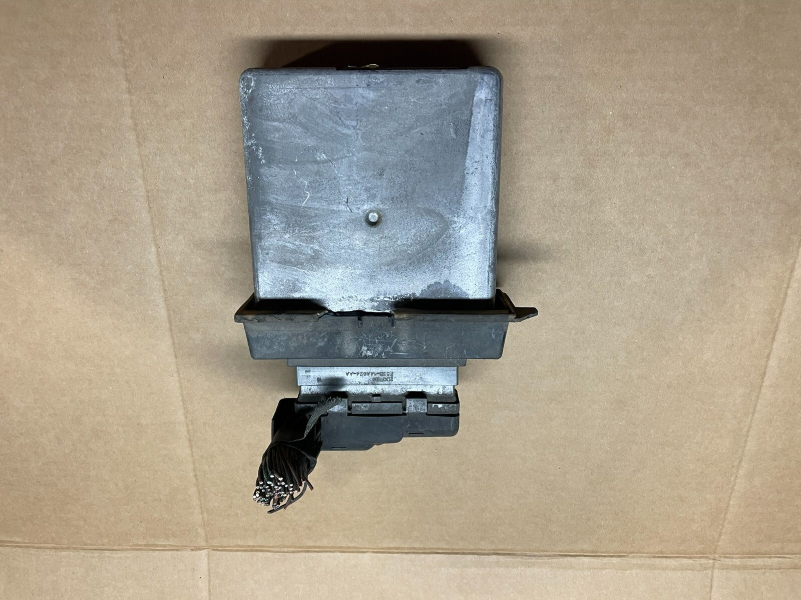 2002 Ford Van E150 E250 4.2L Engine Control Module 2c2a-12a650-aD H6801 PS1