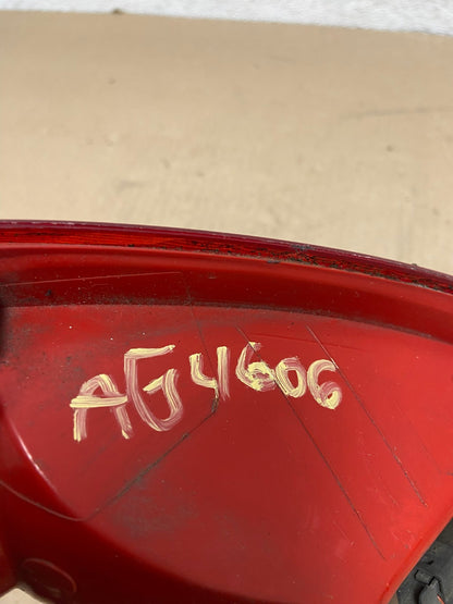 2001 to 2005 Chrysler PT Cruiser Right Passenger Tail Light AG4606 LK9