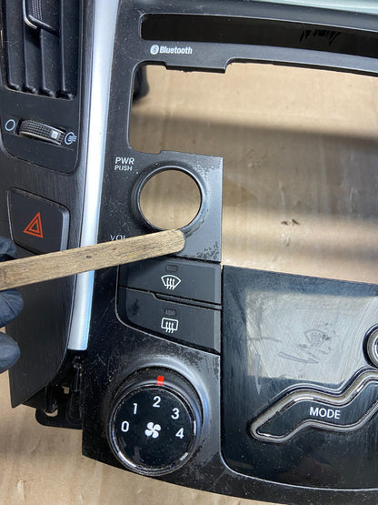 2011 - 2014 Hyundai Sonata Center Radio Climate Control Air Vent Bezel AD7126 DG4