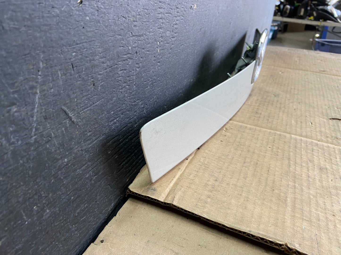2007-2012 Mazda CX9 Trunk Lid Panel Rear View Without Camera i3306 DG12